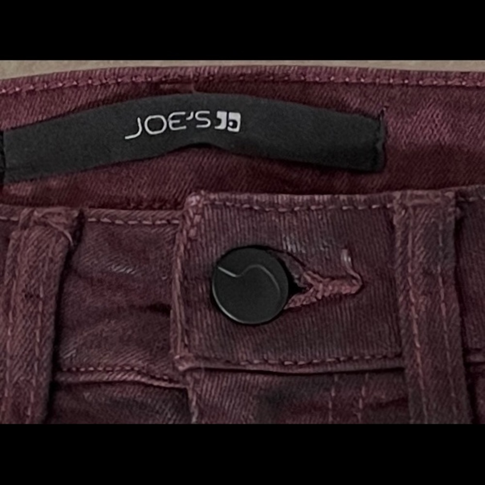 JOE’S JEAN’S (LADIES), SIZE 24”W, COATED BORDEAUX COLOR - Picture 3 of 6